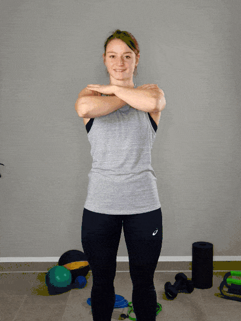 Rotation Oberkörper mit Händen auf der Schulter